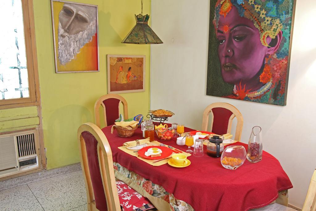 Nina Kochhar'S Homestay Нью-Делі Екстер'єр фото